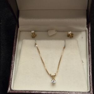 10k Gold Necklace with Cubic Zirconia Pendant and Earring Set
